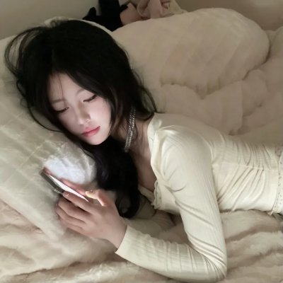 来自过去的女孩封面