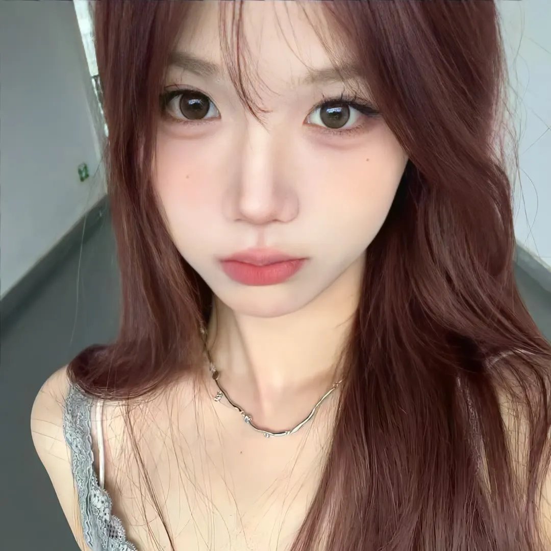 女性枷锁封面
